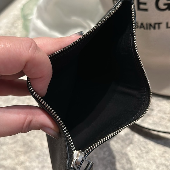 YSL RIVE GAUCHE BUCKET BAG - Picture 2 of 13